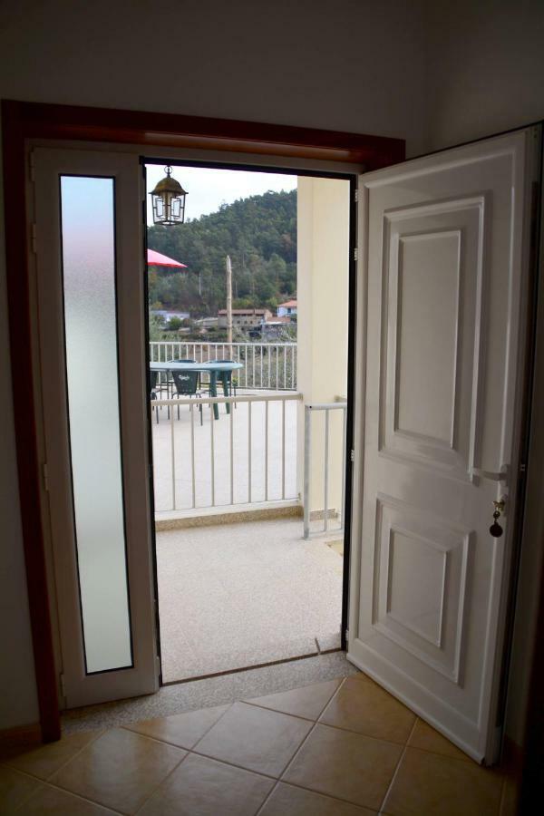 Casa Rebelo-Pet friendly Guest House Cossourado  Eksteriør bilde